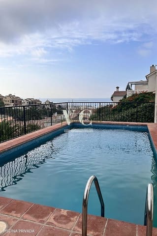 5 soverom Villa til salgs i Caleta de Vélez, Vélez-Málaga med svømmebasseng - € 575 000 (Ref: 9302009)