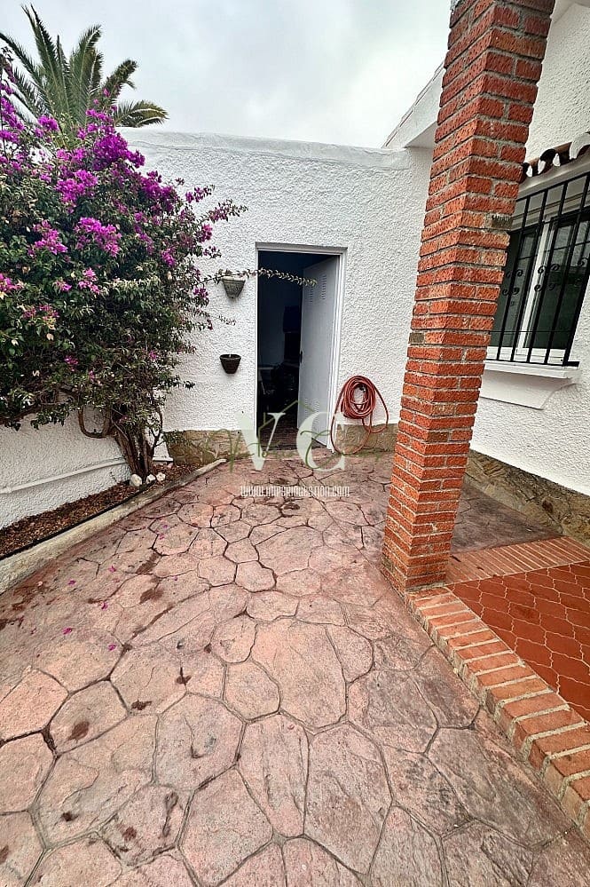 5 soverom Villa til salgs i Caleta de Velez med svømmebasseng - € 575 000 (Ref: 9302009)