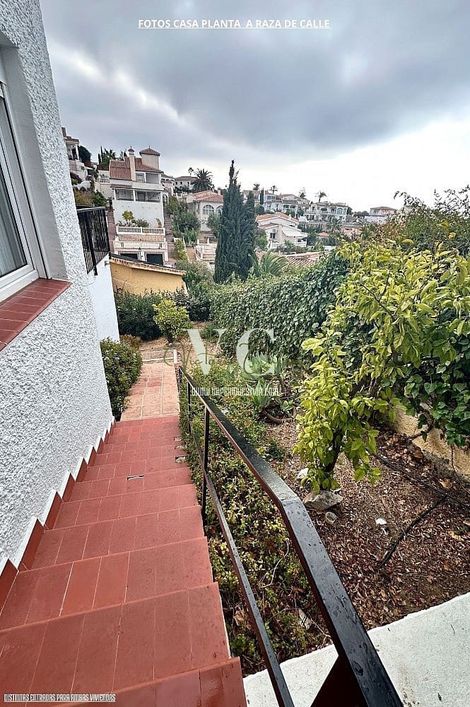 5 soverom Villa til salgs i Caleta de Velez med svømmebasseng - € 575 000 (Ref: 9302009)