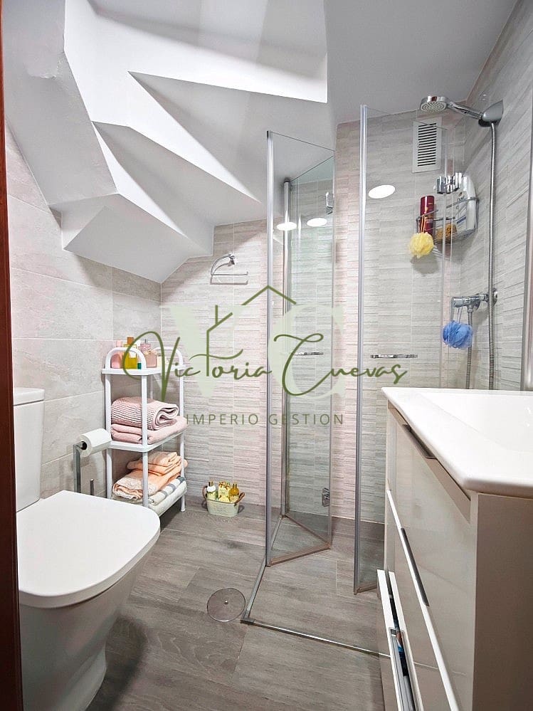 4 bedroom Villa for sale in Chilches with pool garage - € 429,000 (Ref: 9487158)