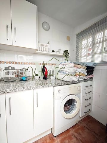 4 bedroom Villa for sale in Chilches, Vélez-Málaga with pool garage - € 429,000 (Ref: 9487158)