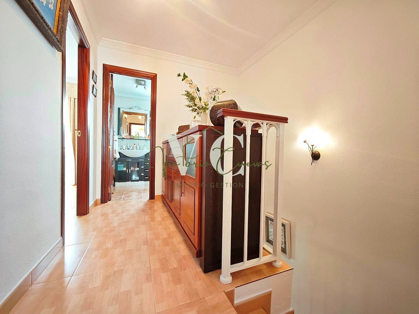 4 bedroom Villa for sale in Chilches with pool garage - € 429,000 (Ref: 9487158)