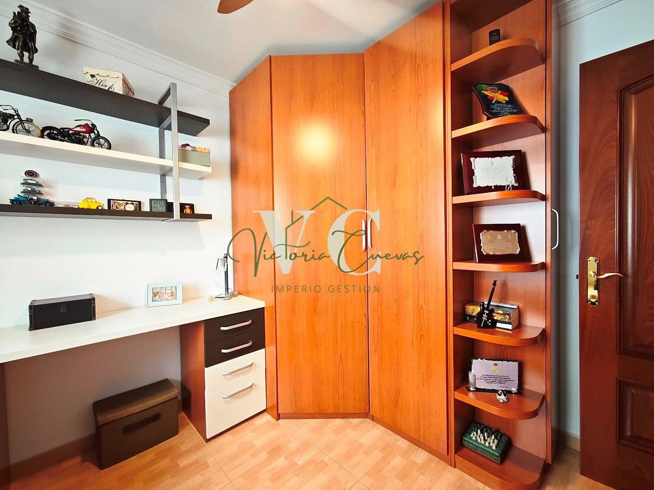 4 bedroom Villa for sale in Chilches with pool garage - € 429,000 (Ref: 9487158)