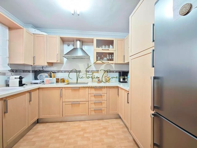 4 bedroom Villa for sale in Chilches, Vélez-Málaga with pool garage - € 429,000 (Ref: 9487158)