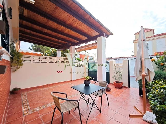 4 bedroom Villa for sale in Chilches, Vélez-Málaga with pool garage - € 429,000 (Ref: 9487158)