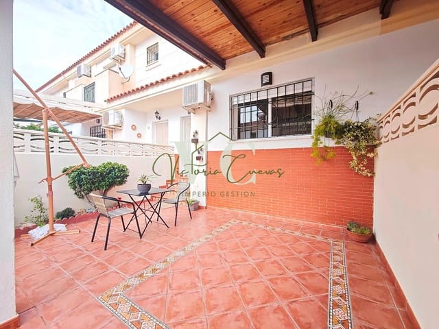 4 bedroom Villa for sale in Chilches, Vélez-Málaga with pool garage - € 429,000 (Ref: 9487158)