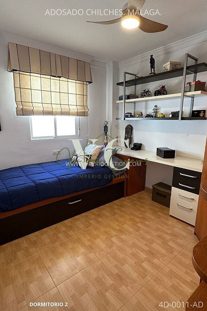 4 bedroom Villa for sale in Chilches with pool garage - € 429,000 (Ref: 9487158)