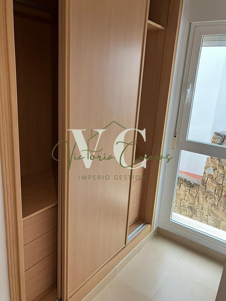 3 bedroom Apartment for rent in Caleta de Velez with pool - € 1,200 (Ref: 9509401)