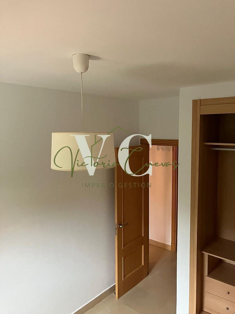 3 bedroom Apartment for rent in Caleta de Velez with pool - € 1,200 (Ref: 9509401)