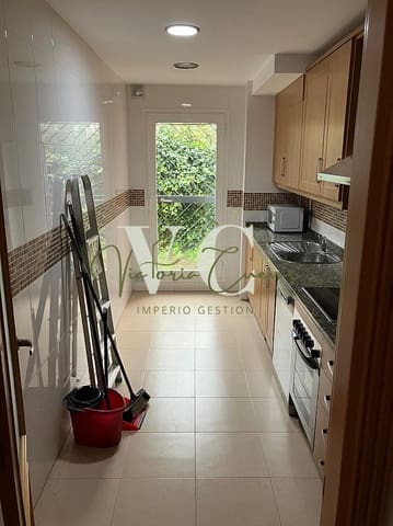 3 sovrum Lägenhet att hyra i Caleta de Vélez, Vélez-Málaga med pool - 1 200 € (Ref: 9509401)