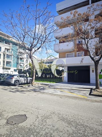 Autotalli vuokrattavana paikassa Torre del Mar, Vélez-Málaga - 100 € (Ref: 9597167)