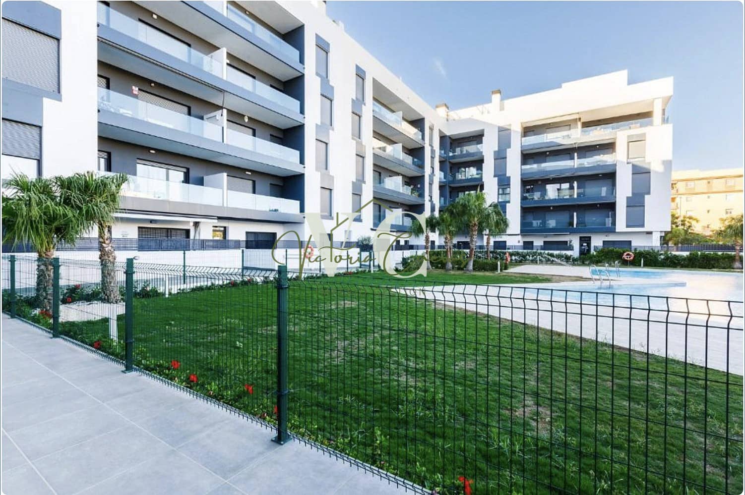 3 bedroom Apartment for sale in Velez-Malaga with pool garage - € 415,000 (Ref: 9603091)