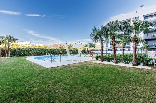 Apartamento de 3 habitaciones en Torre del Mar, Vélez-Málaga en venta con piscina garaje - 415.000 € (Ref: 9603091)