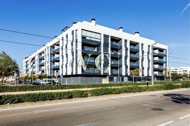 Apartamento de 3 habitaciones en Torre del Mar, Vélez-Málaga en venta con piscina garaje - 415.000 € (Ref: 9603091)