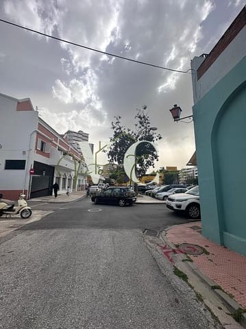 Local Commercial à louer à Torre del Mar, Vélez-Málaga - 350 € (Ref: 9771005)