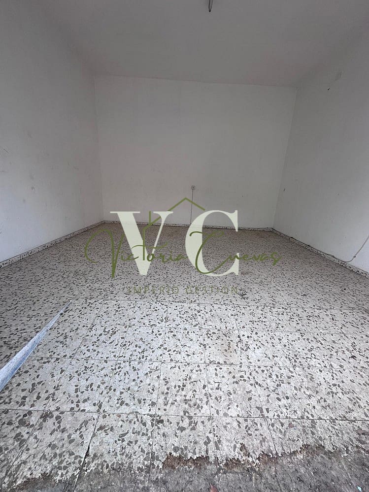 Commercial for rent in Torre del Mar - € 350 (Ref: 9771005)