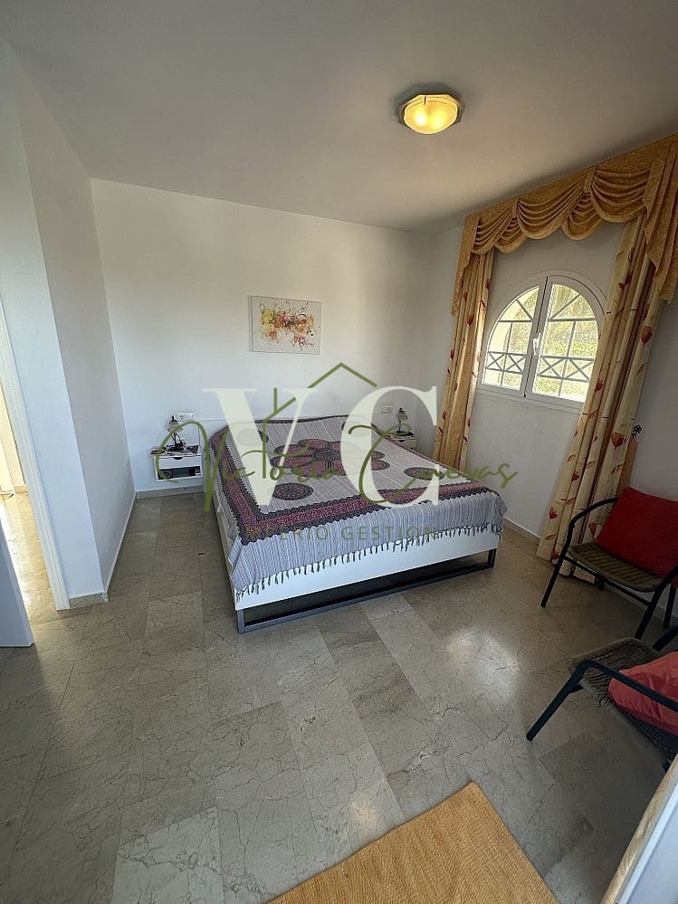 4 bedroom Villa for sale in Arenas with pool garage - € 579,000 (Ref: 9816268)
