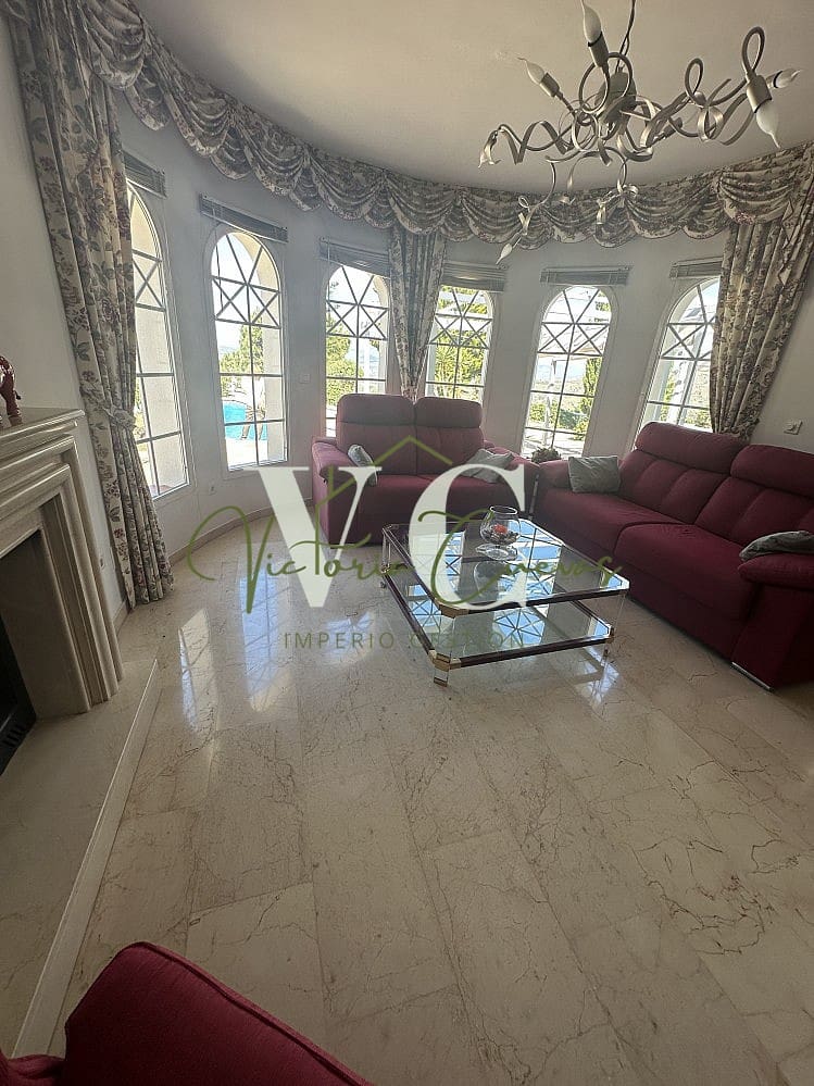 4 bedroom Villa for sale in Arenas with pool garage - € 579,000 (Ref: 9816268)