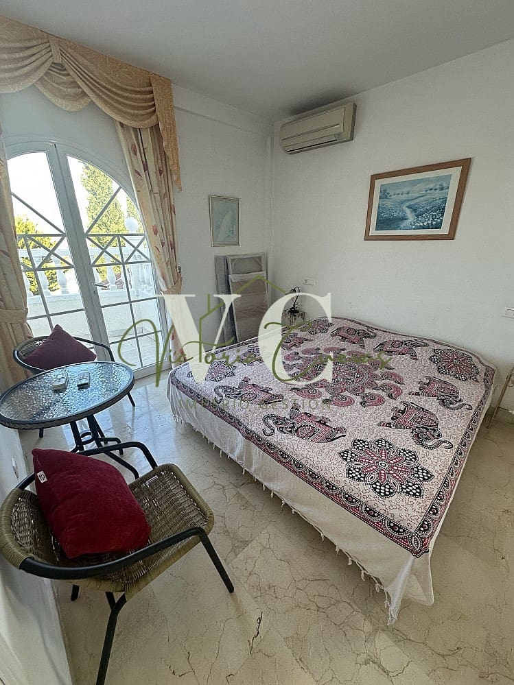 4 bedroom Villa for sale in Arenas with pool garage - € 579,000 (Ref: 9816268)