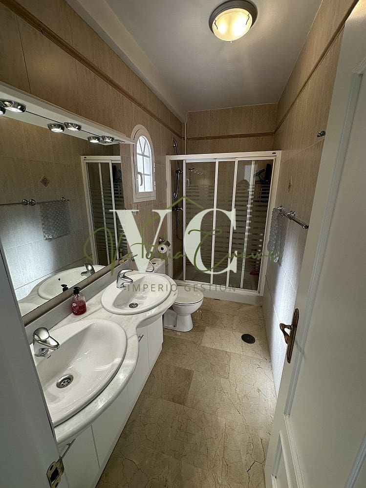 4 bedroom Villa for sale in Arenas with pool garage - € 579,000 (Ref: 9816268)