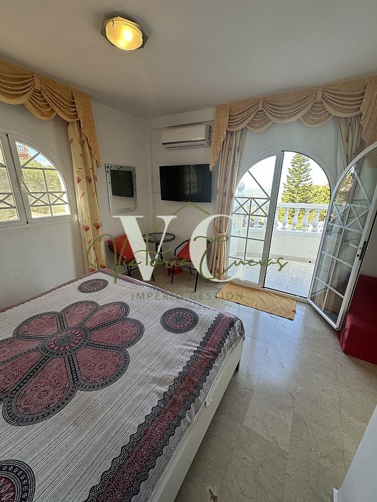 4 bedroom Villa for sale in Arenas with pool garage - € 579,000 (Ref: 9816268)