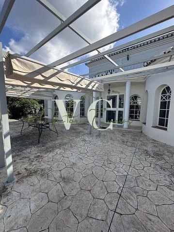 4 Zimmer Villa zu verkaufen in Arenas mit Pool Garage - 579.000 € (Ref: 9816268)