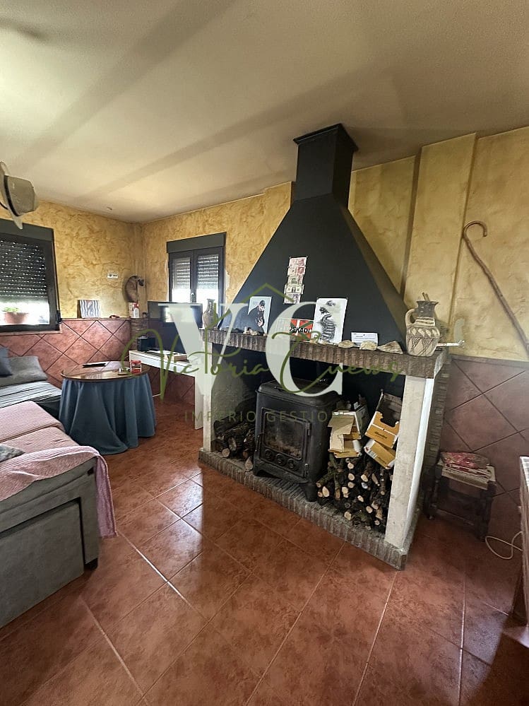 3 bedroom Finca/Country House for sale in Alhama de Granada - € 159,000 (Ref: 9830304)