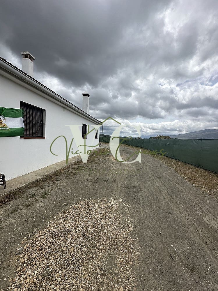 3 bedroom Finca/Country House for sale in Alhama de Granada - € 159,000 (Ref: 9830304)