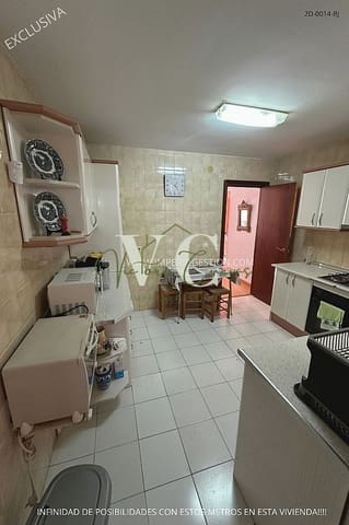 2 soveværelse Lejlighed til salg i Torre del Mar, Vélez-Málaga med garage - € 245.000 (Ref: 9832324)
