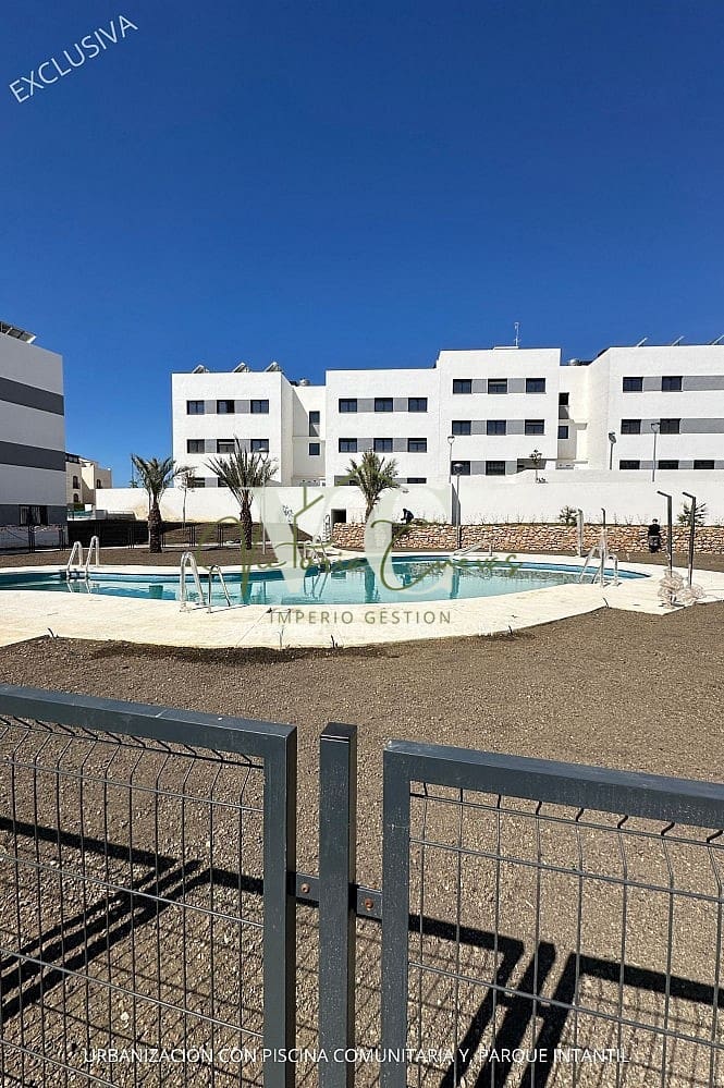 2 bedroom Apartment for sale in Torre del Mar with pool - € 365,000 (Ref: 9858285)