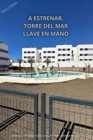 2 bedroom Apartment for sale in Torre del Mar, Vélez-Málaga with pool - € 365,000 (Ref: 9858285)