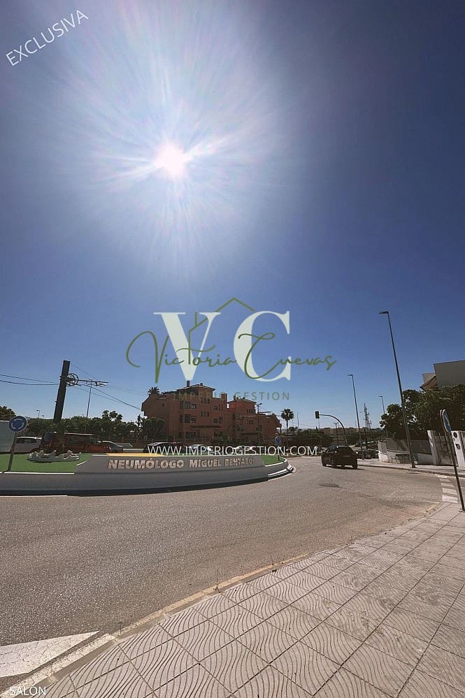 2 bedroom Apartment for sale in Torre del Mar with pool - € 365,000 (Ref: 9858285)