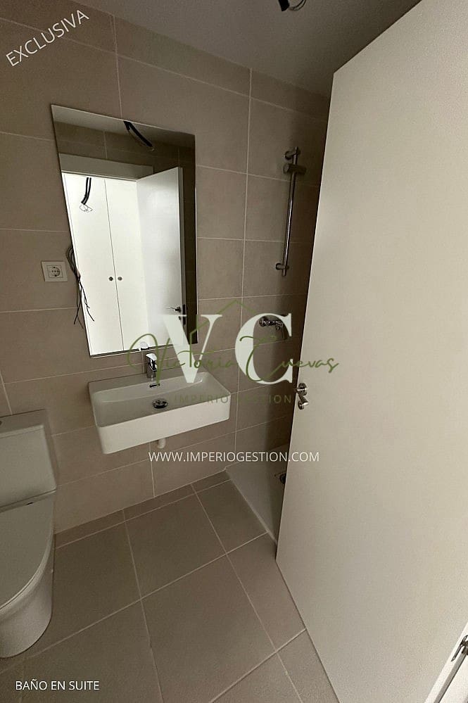 2 bedroom Apartment for sale in Torre del Mar with pool - € 365,000 (Ref: 9858285)