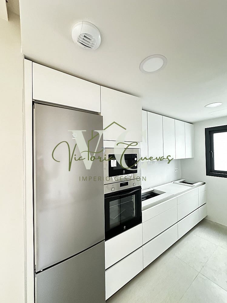 3 soverom Leilighet til salgs i Torre del Mar med svømmebasseng garasje - € 439 900 (Ref: 9909767)
