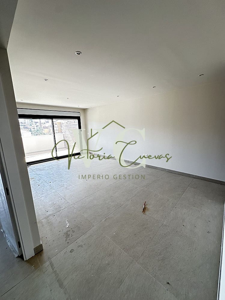 3 soverom Leilighet til salgs i Torre del Mar med svømmebasseng garasje - € 439 900 (Ref: 9909767)
