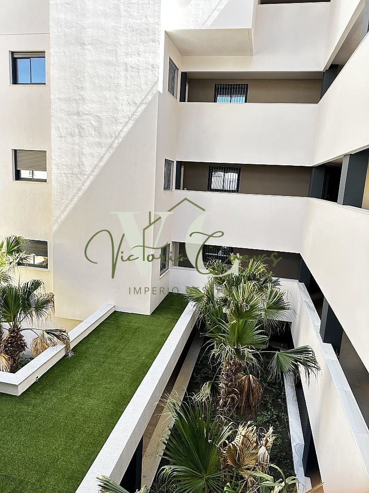 3 soverom Leilighet til salgs i Torre del Mar med svømmebasseng garasje - € 439 900 (Ref: 9909767)