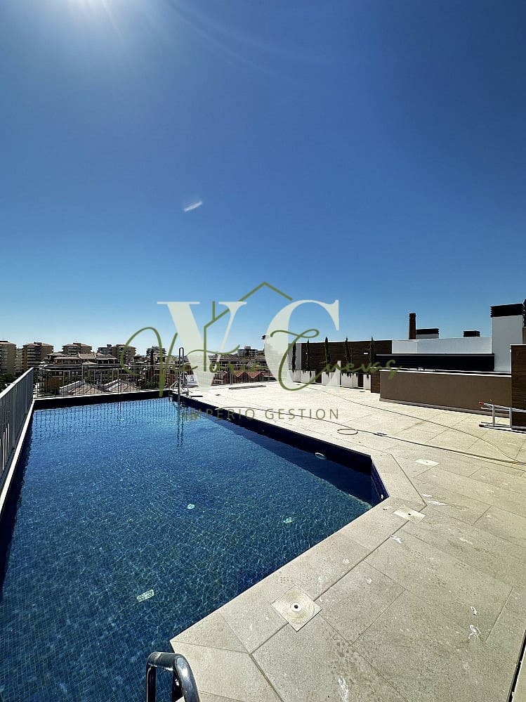 3 soverom Leilighet til salgs i Torre del Mar med svømmebasseng garasje - € 439 900 (Ref: 9909767)