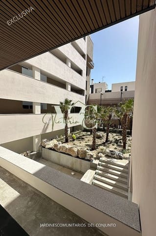 3 sovrum Lägenhet till salu i Torre del Mar, Vélez-Málaga med pool - 465 000 € (Ref: 9911983)