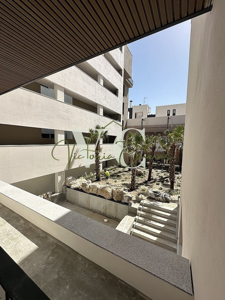 3 sovrum Lägenhet till salu i Torre del Mar med pool - 465 000 € (Ref: 9911983)