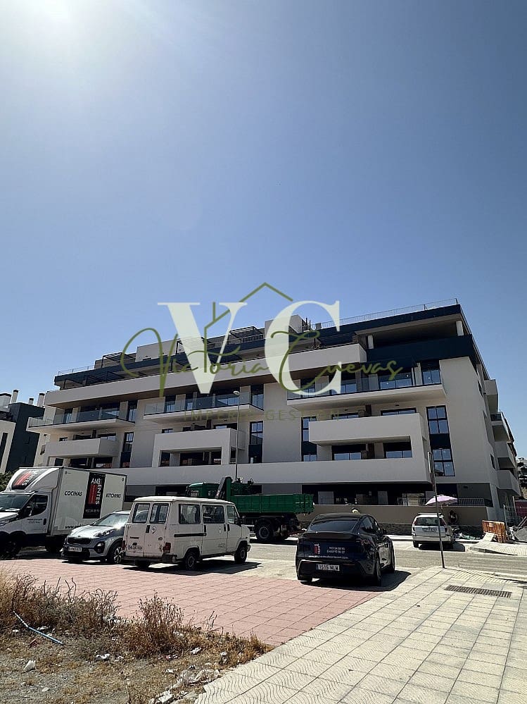 3 sovrum Lägenhet till salu i Torre del Mar med pool - 465 000 € (Ref: 9911983)