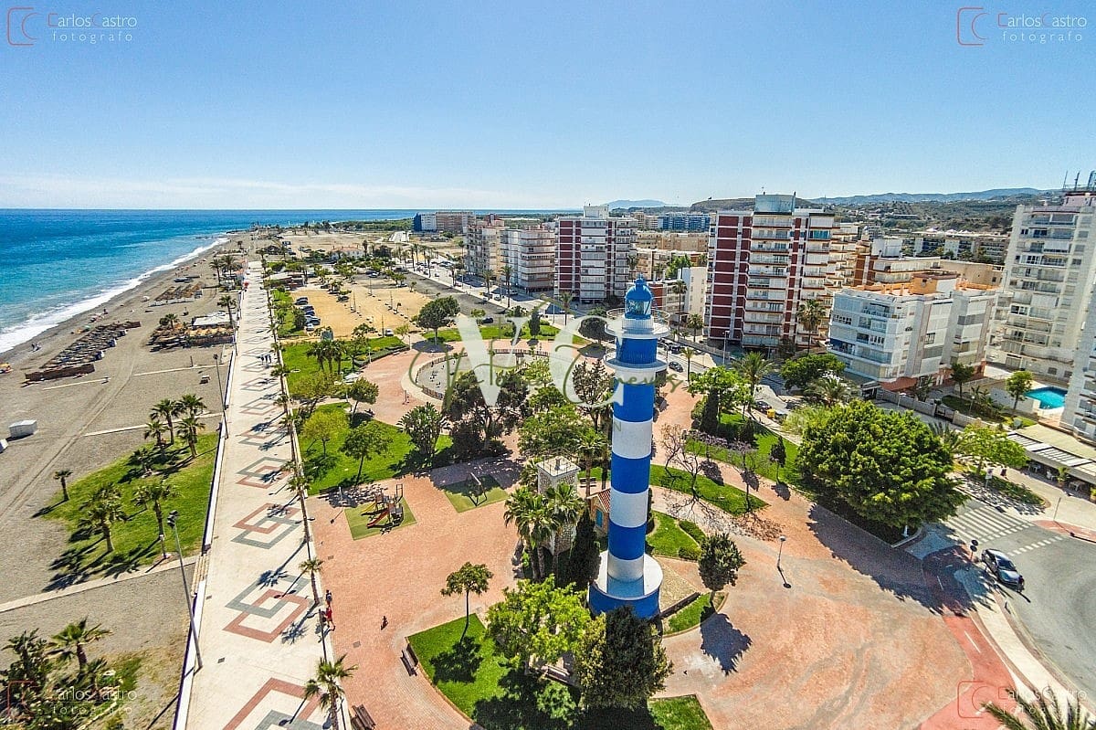 3 slaapkamer Appartement te koop in Torre del Mar met zwembad - € 385.000 (Ref: 9935023)