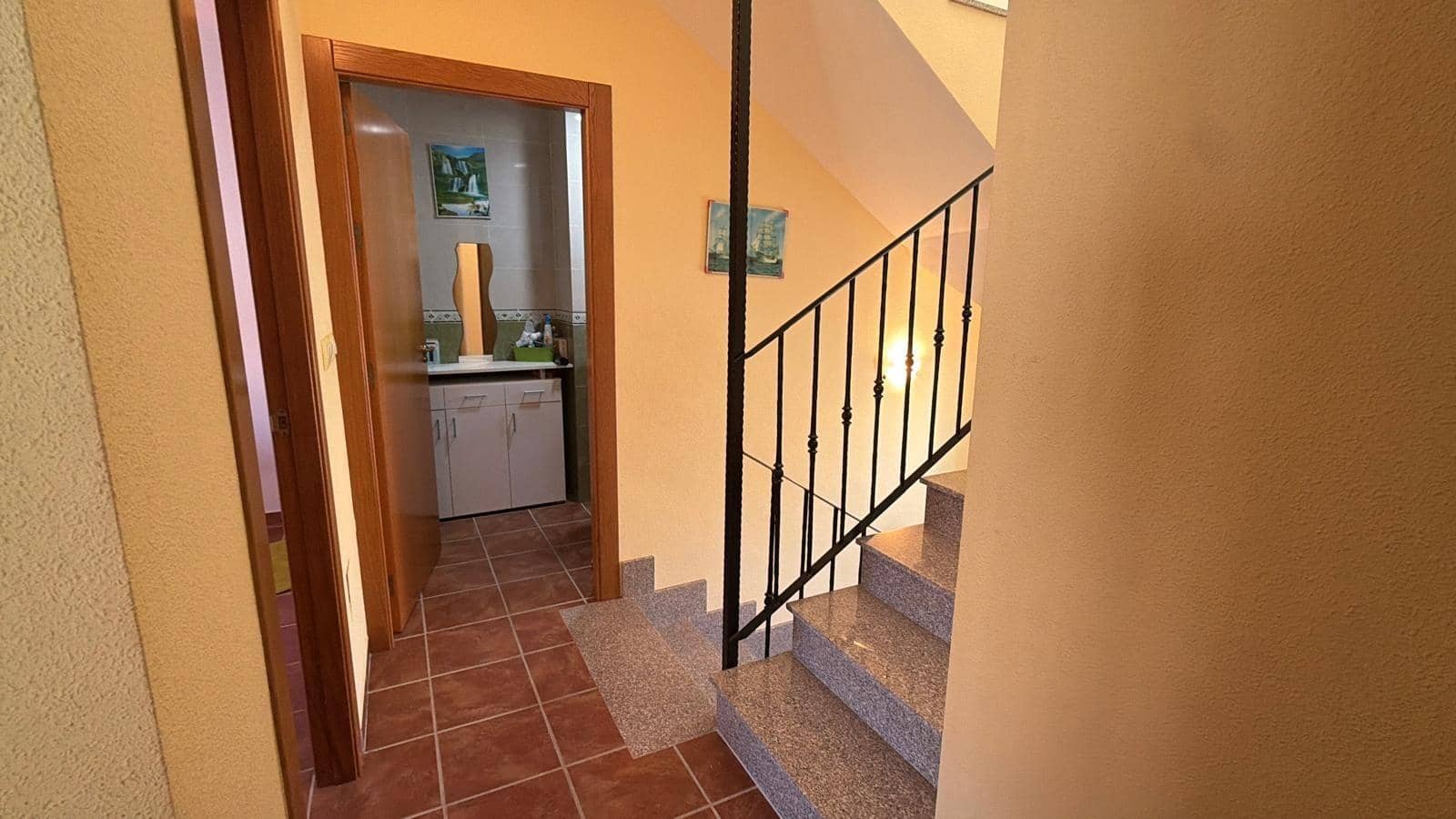 5 bedroom Apartment for sale in Puerto de Mazarron - € 230,000 (Ref: 10049262)