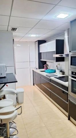 Piso de 3 habitaciones en Puerto de Mazarron, Mazarrón en venta con garaje - 165.000 € (Ref: 10120186)