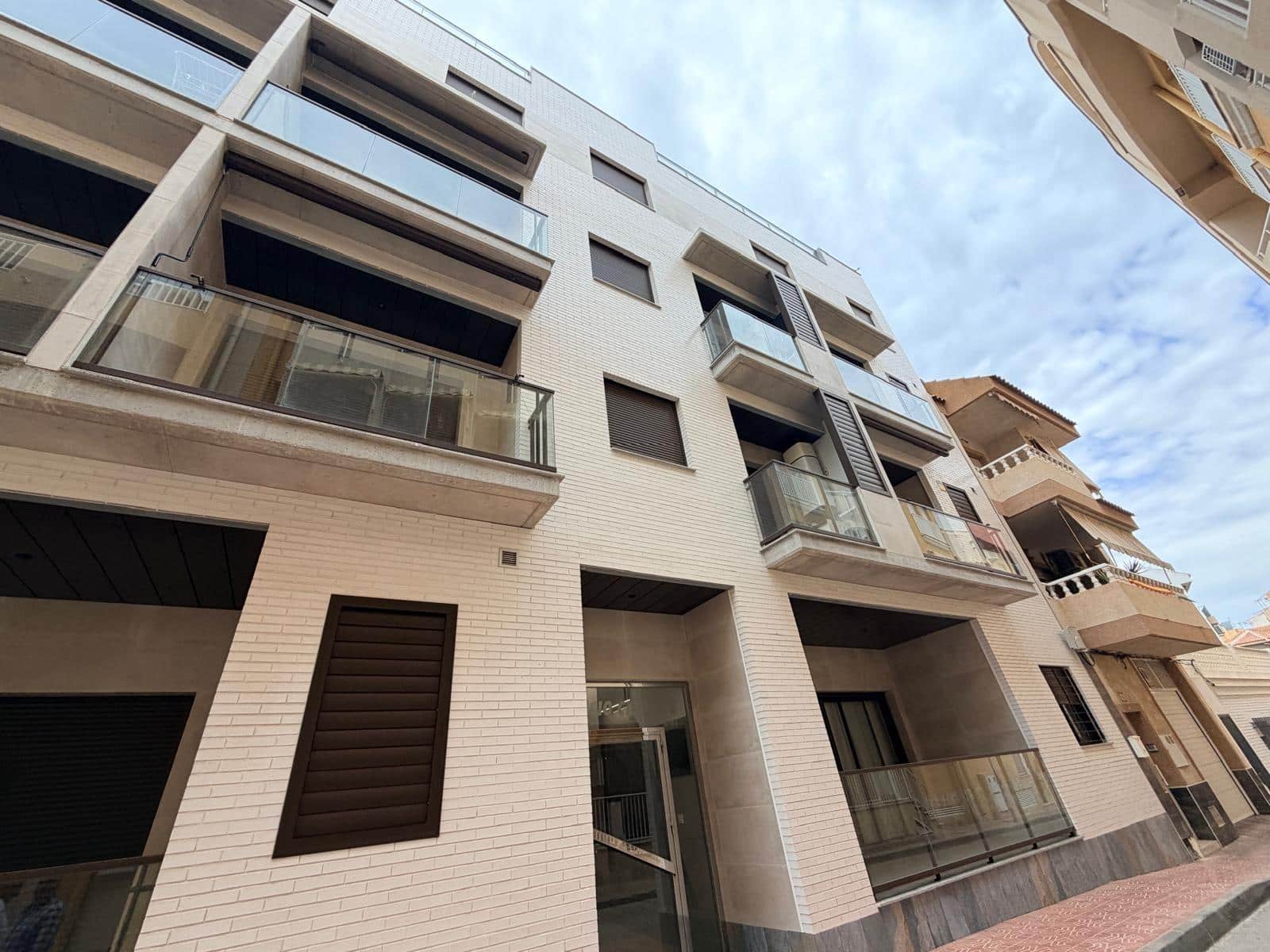2 Zimmer Apartment zu verkaufen in Puerto de Mazarron mit Garage - 199.900 € (Ref: 10129445)