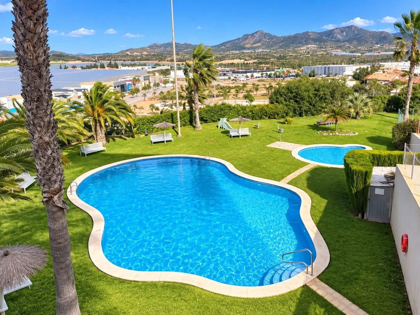 2 bedroom Flat for sale in Puerto de Mazarron with pool - € 179,000 (Ref: 10157892)