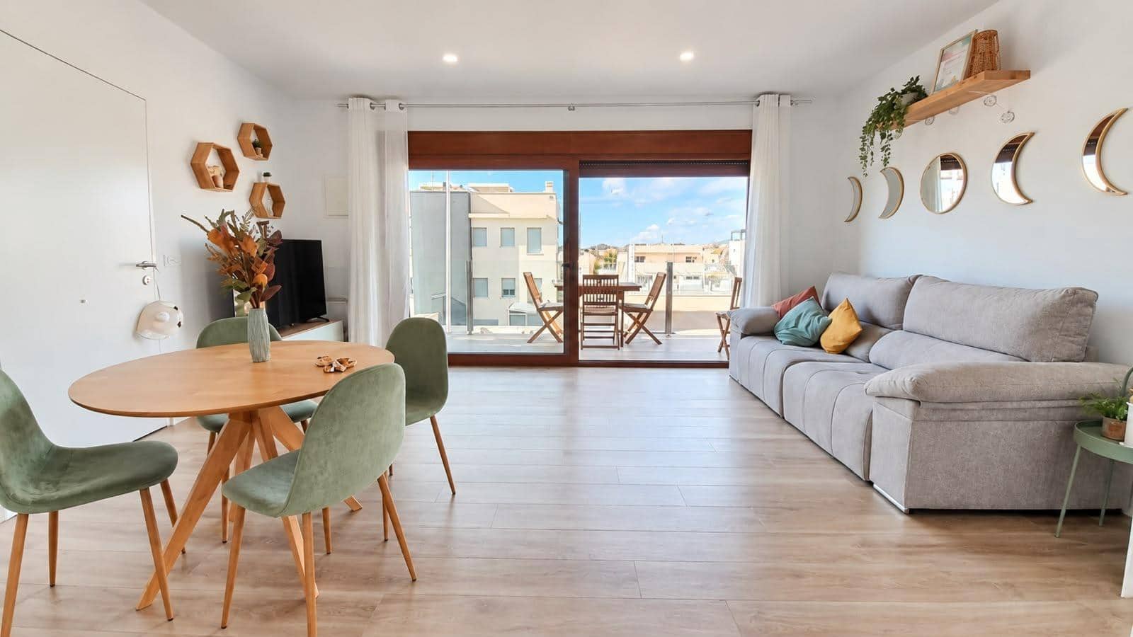 2 bedroom Apartment for sale in Alamillo with garage - € 265,000 (Ref: 10159677)