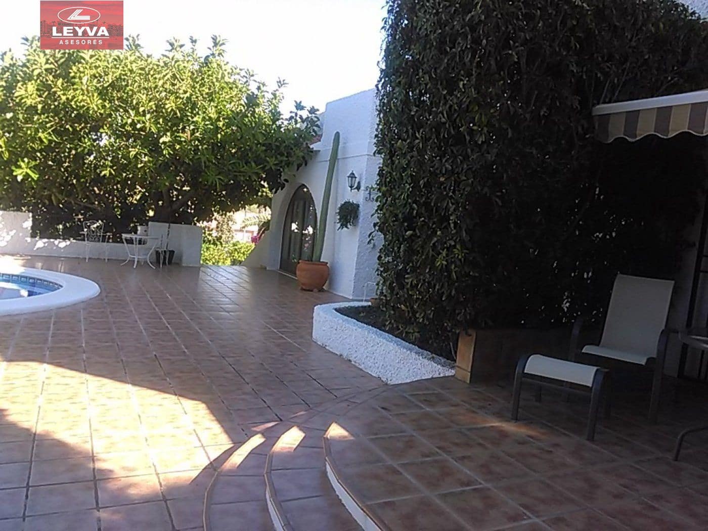 4 soveværelse Villa til salg i Isla Plana med swimmingpool - € 950.000 (Ref: 7807745)