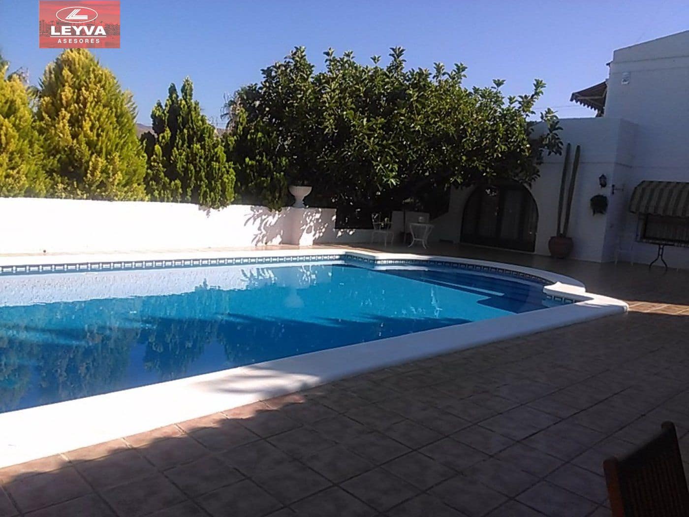 4 soveværelse Villa til salg i Isla Plana med swimmingpool - € 950.000 (Ref: 7807745)