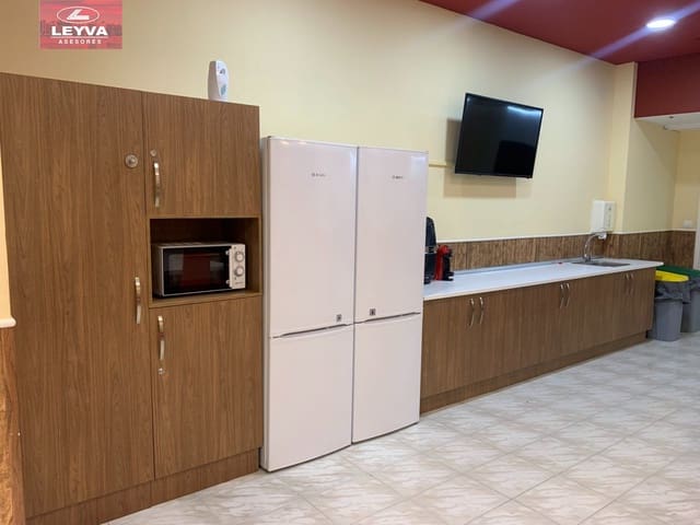 Kommersiell till salu i Mazarrón - 105 000 € (Ref: 7807788)