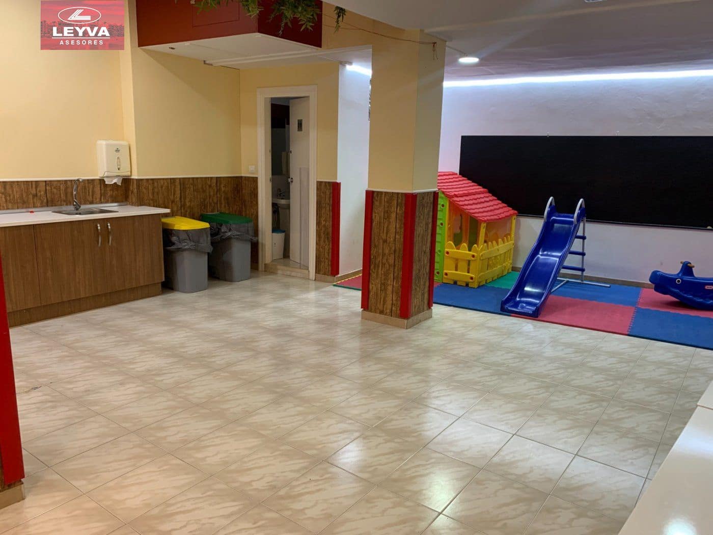 Commercial for sale in Mazarron - € 105,000 (Ref: 7807788)